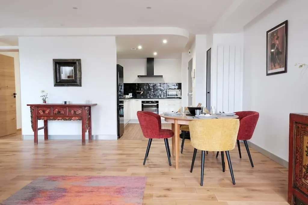 Apartment Le Joyau Des Parcs Classe 4 Etoiles Appartement Central Au Calme Avec Terrasse Vichy France