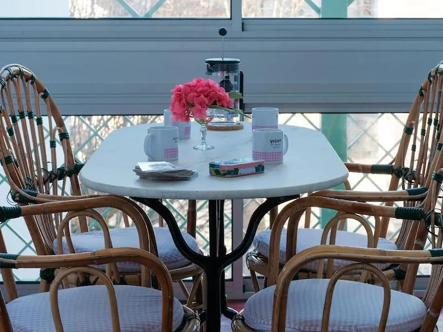 Apartment Le Joyau Des Parcs Classe 4 Etoiles Appartement Central Au Calme Avec Terrasse Vichy